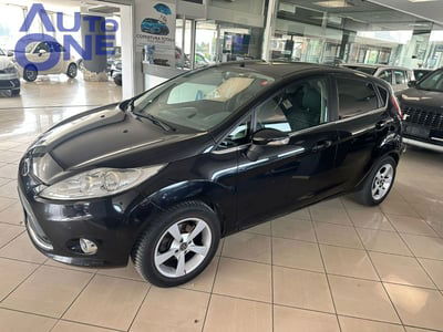 Ford Fiesta 1.4 5 porte Bz.- GPL Titanium usata