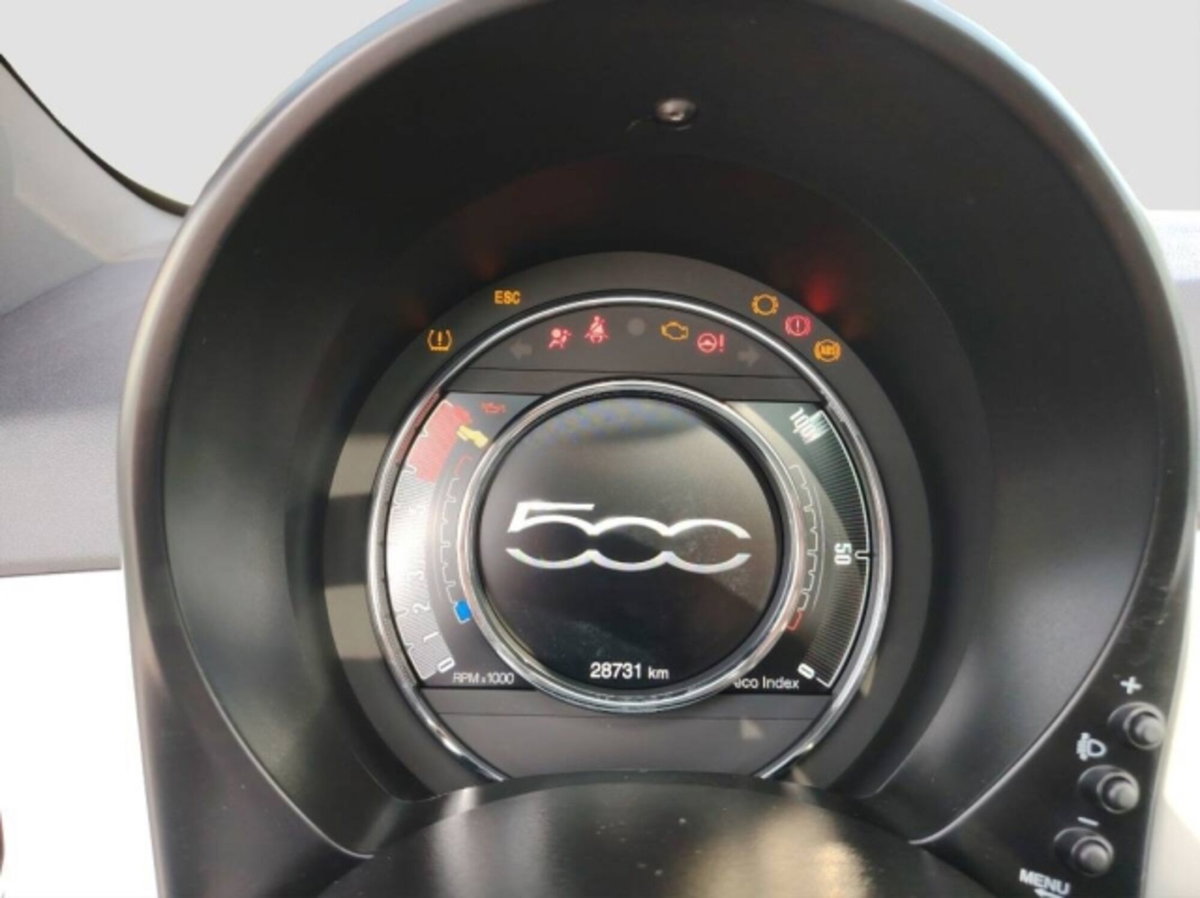 Fiat 500 1.0 hybrid Dolcevita 70cv (11)