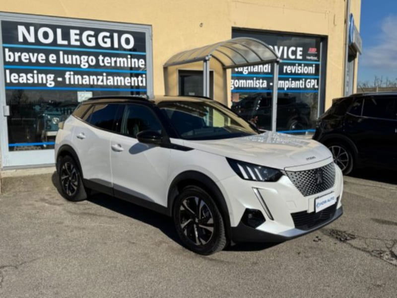 Peugeot 2008 motore elettrico 136 CV GT Pack