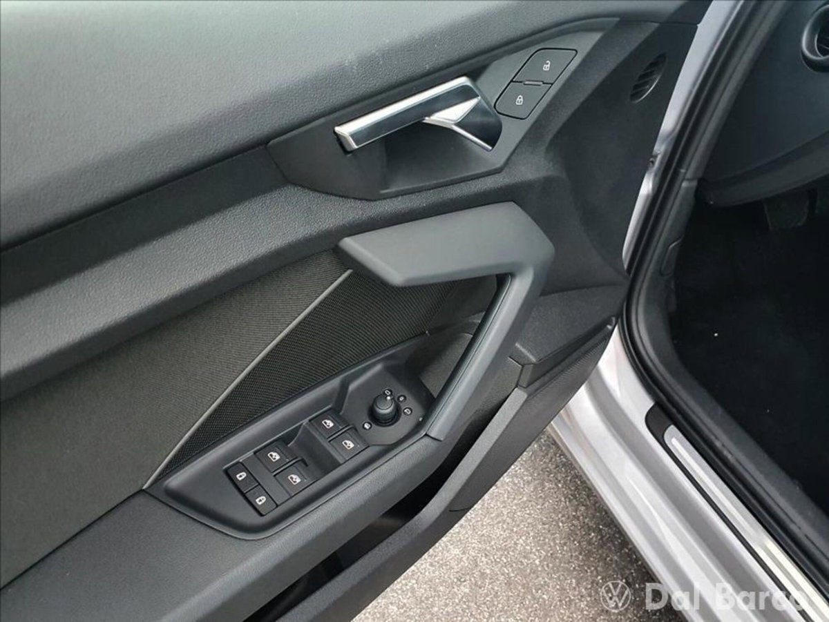 Audi A3 Sportback 30 TFSI (17)
