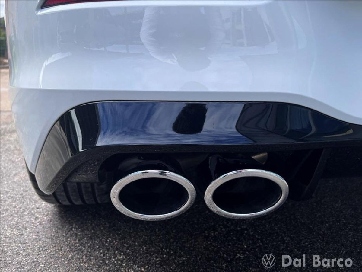 Volkswagen Golf 2.0 TSI R DSG 4Motion 20 years (11)