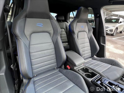 Volkswagen Golf 2.0 TSI R DSG 4Motion 20 years (19)
