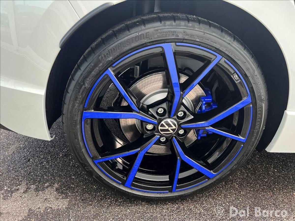 Volkswagen Golf 2.0 TSI R DSG 4Motion 20 years (9)