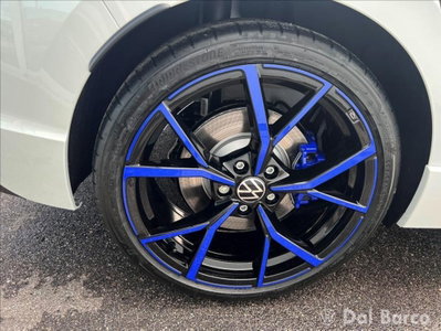 Volkswagen Golf 2.0 TSI R DSG 4Motion 20 years (9)
