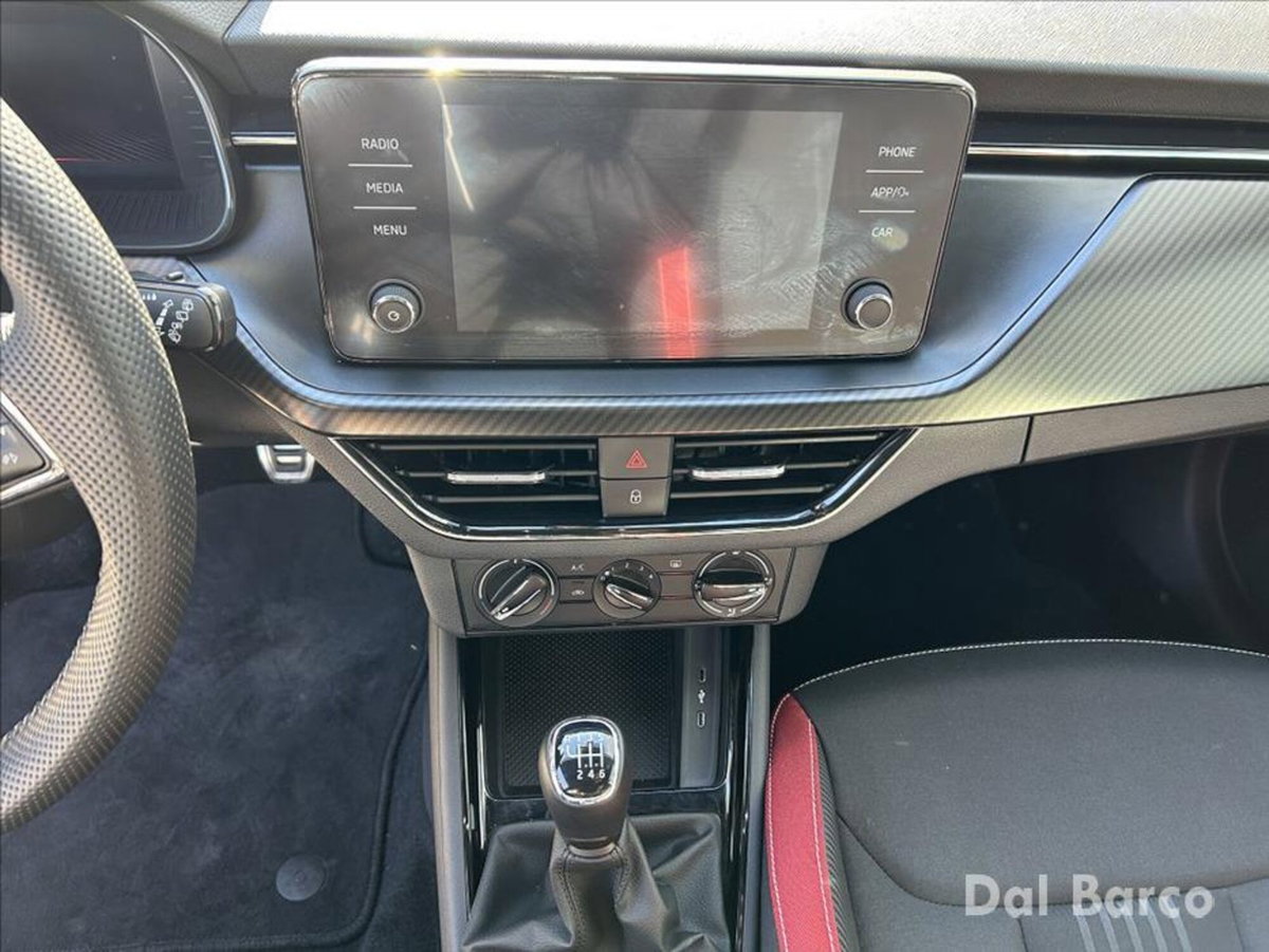 Skoda Kamiq 1.0 TSI 110 CV Monte Carlo (15)