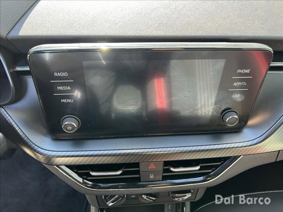 Skoda Kamiq 1.0 TSI 110 CV Monte Carlo (16)