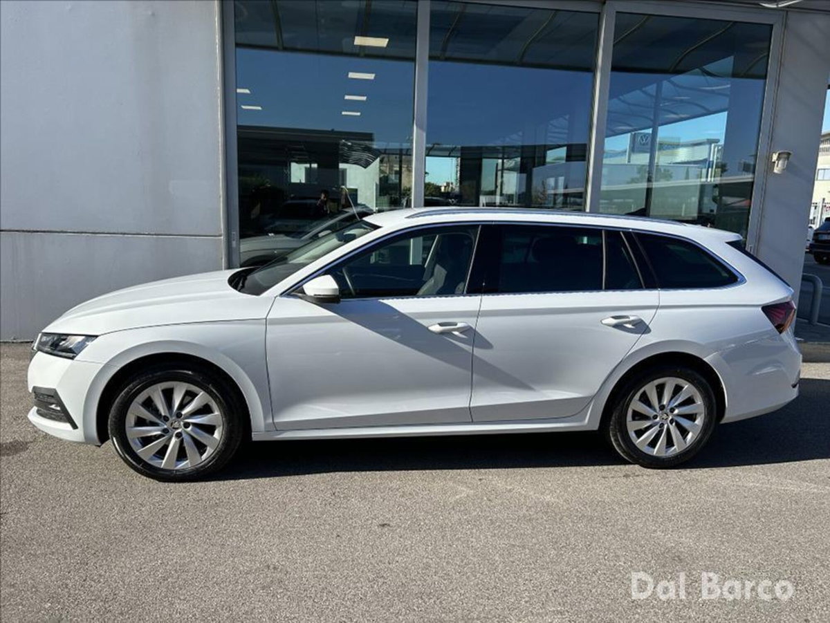 Skoda Octavia 2.0 TDI EVO SCR 150 CV DSG Sportline (4)