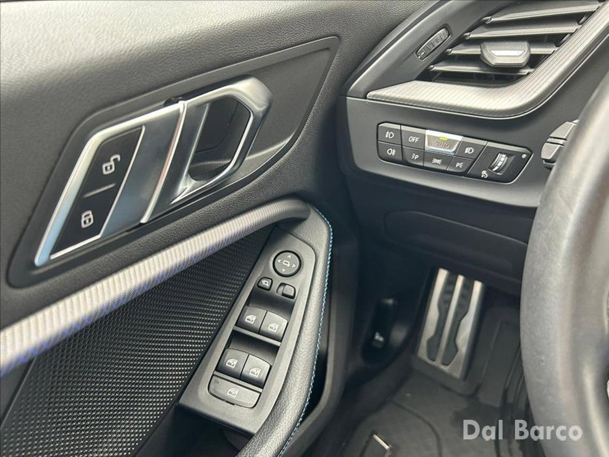 BMW Serie 1 116d 5p. Sport (14)