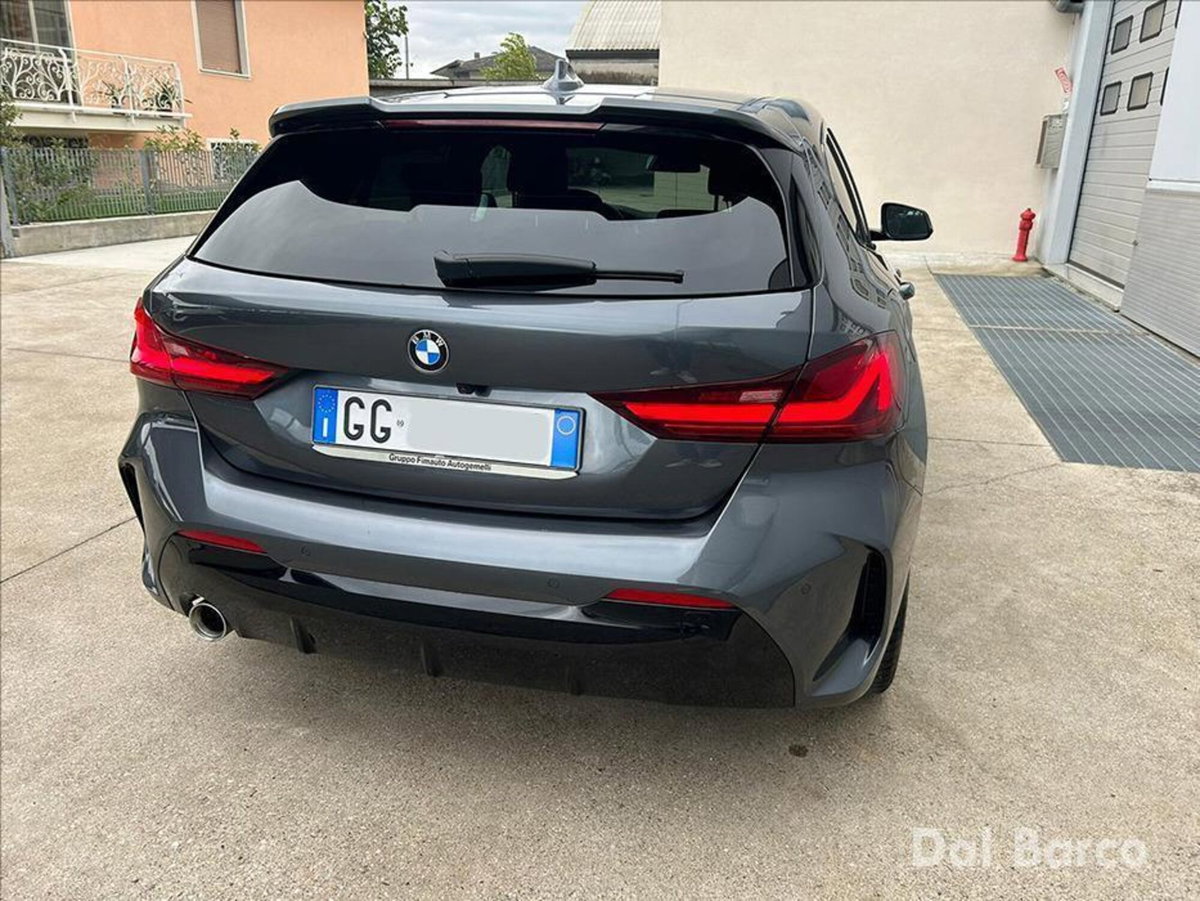 BMW Serie 1 116d 5p. Sport (5)