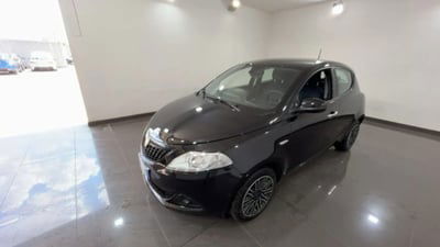 Lancia Ypsilon 1.0 FireFly 5 porte S&S Hybrid Gold Plus usata