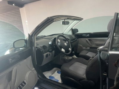 Volkswagen New Beetle Cabrio TDI 101CV (6)