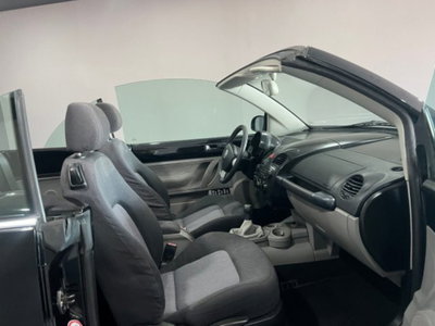 Volkswagen New Beetle Cabrio TDI 101CV (8)
