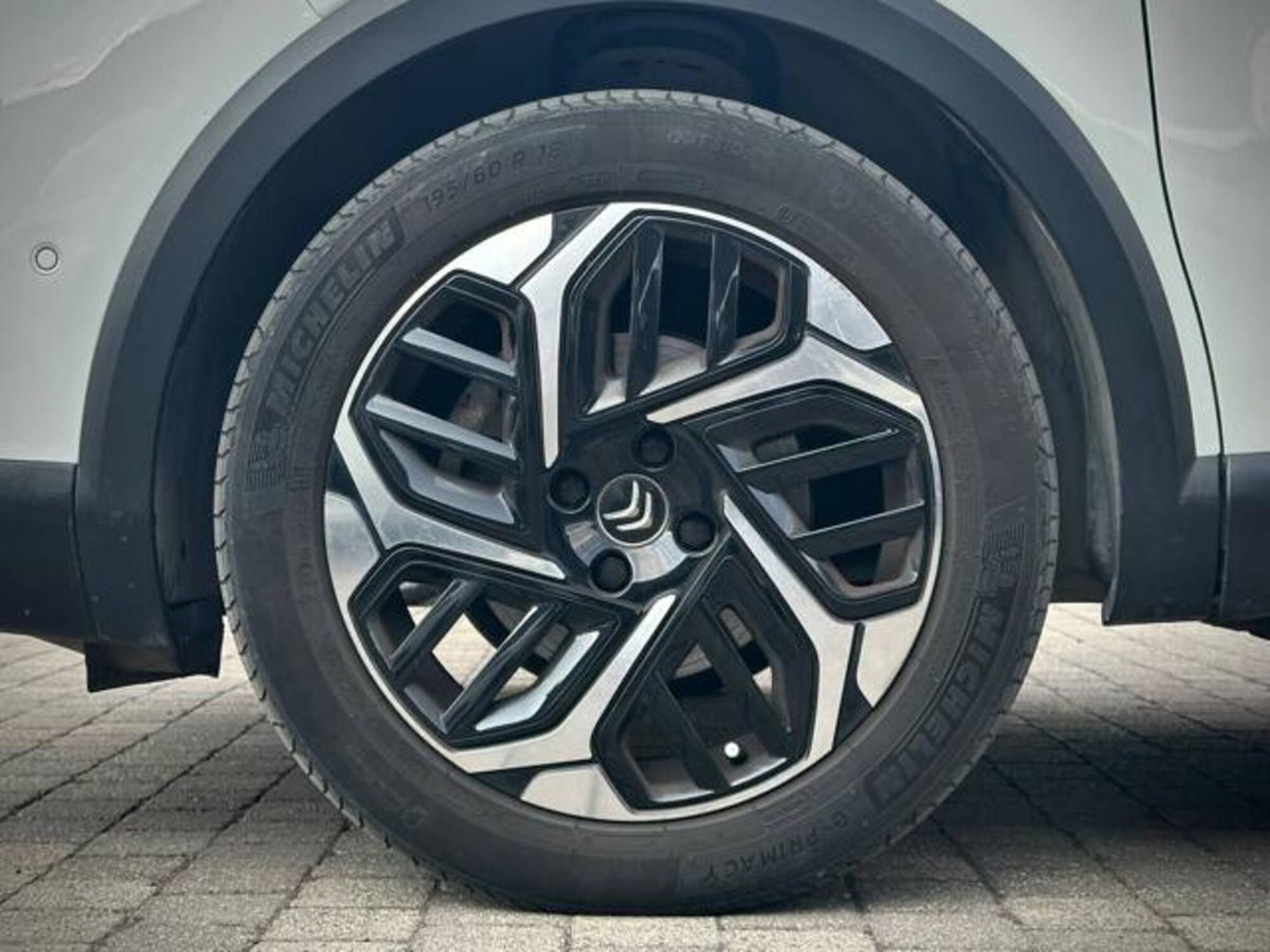 Citroen C4 BlueHDi 130 S&S EAT8 Shine (8)