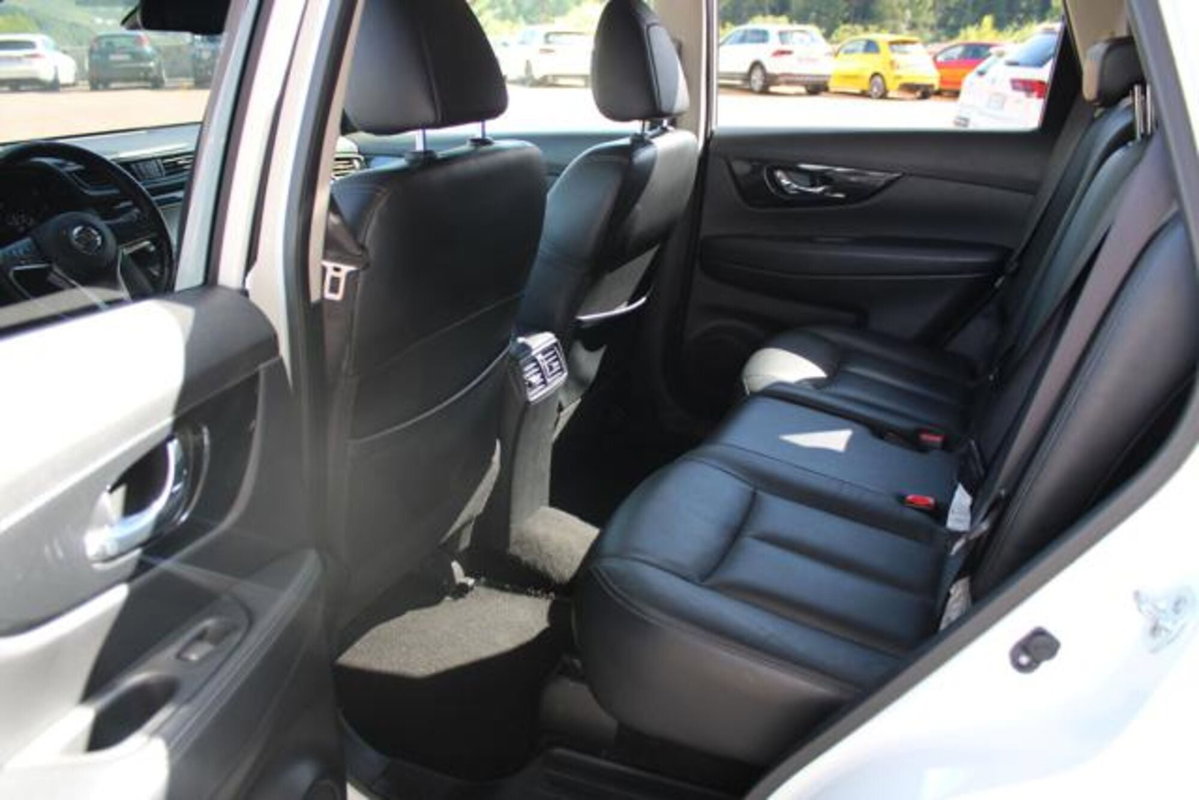 Nissan X-Trail 2.0 dCi 4WD Acenta (14)