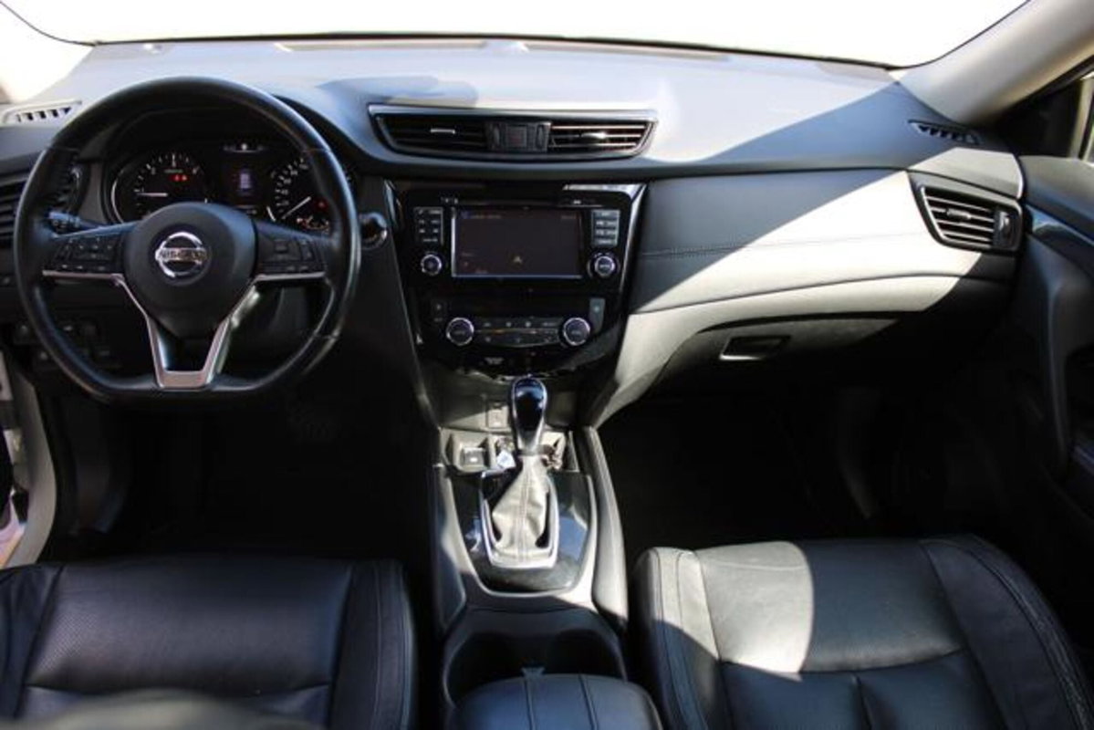 Nissan X-Trail 2.0 dCi 4WD Acenta (15)