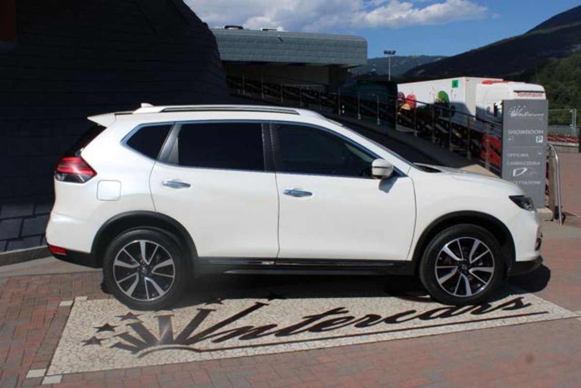 Nissan X-Trail 2.0 dCi 4WD Acenta (5)
