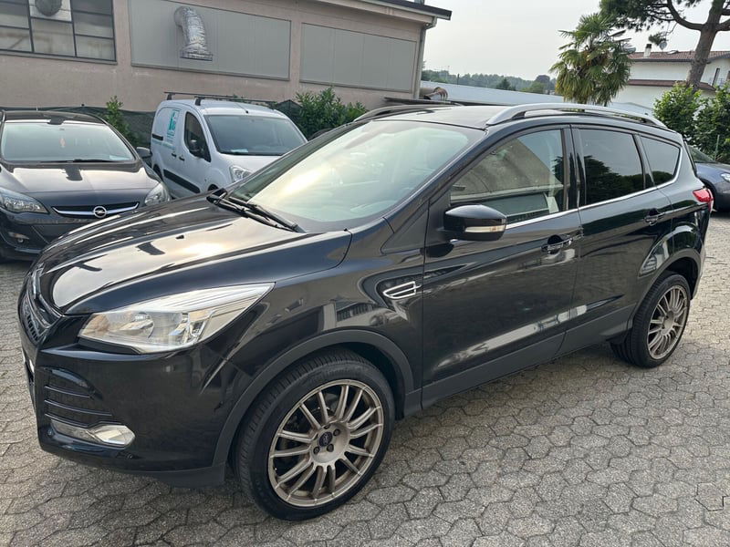 Ford Kuga 2.0 TDCI 140 CV 4WD Powershift Titanium