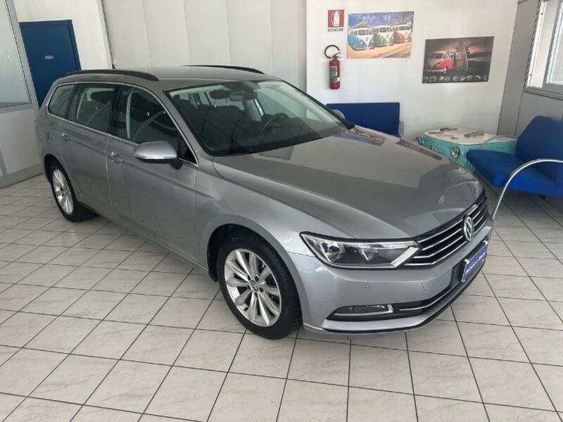 Volkswagen Passat Variant 1.6 TDI SCR DSG Business BMT
