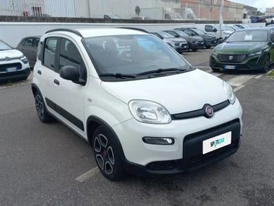 Fiat Panda 1.0 FireFly S&S Hybrid City Cross usata