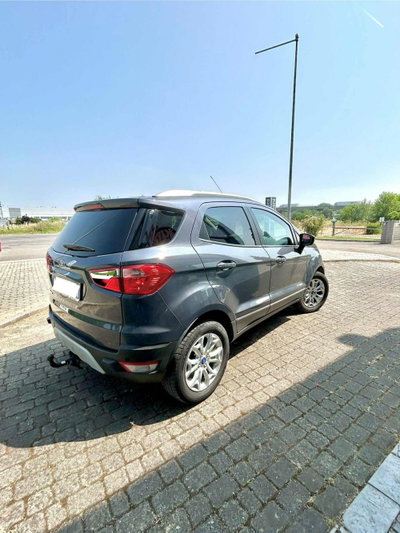 Ford EcoSport 1.5 TDCi 95 CV Titanium (3)