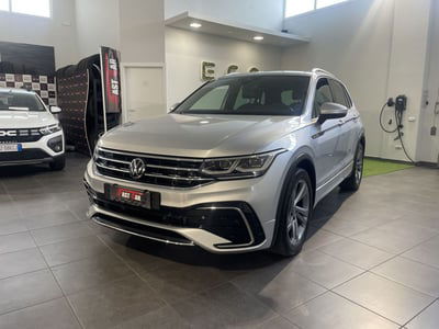 Volkswagen Tiguan 2.0 TDI 150 CV SCR DSG 4MOTION R-Line usata