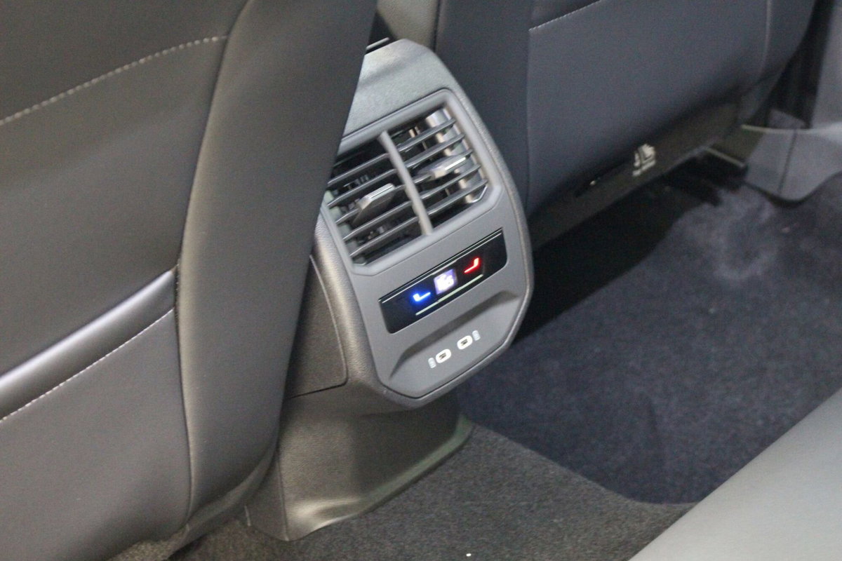 Cupra Formentor 1.5 hybrid 150cv dsg (10)