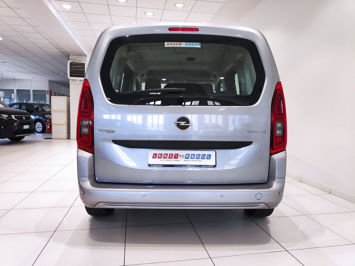 Opel Combo Life 1.5D 100 CV S&S Elegance (12)