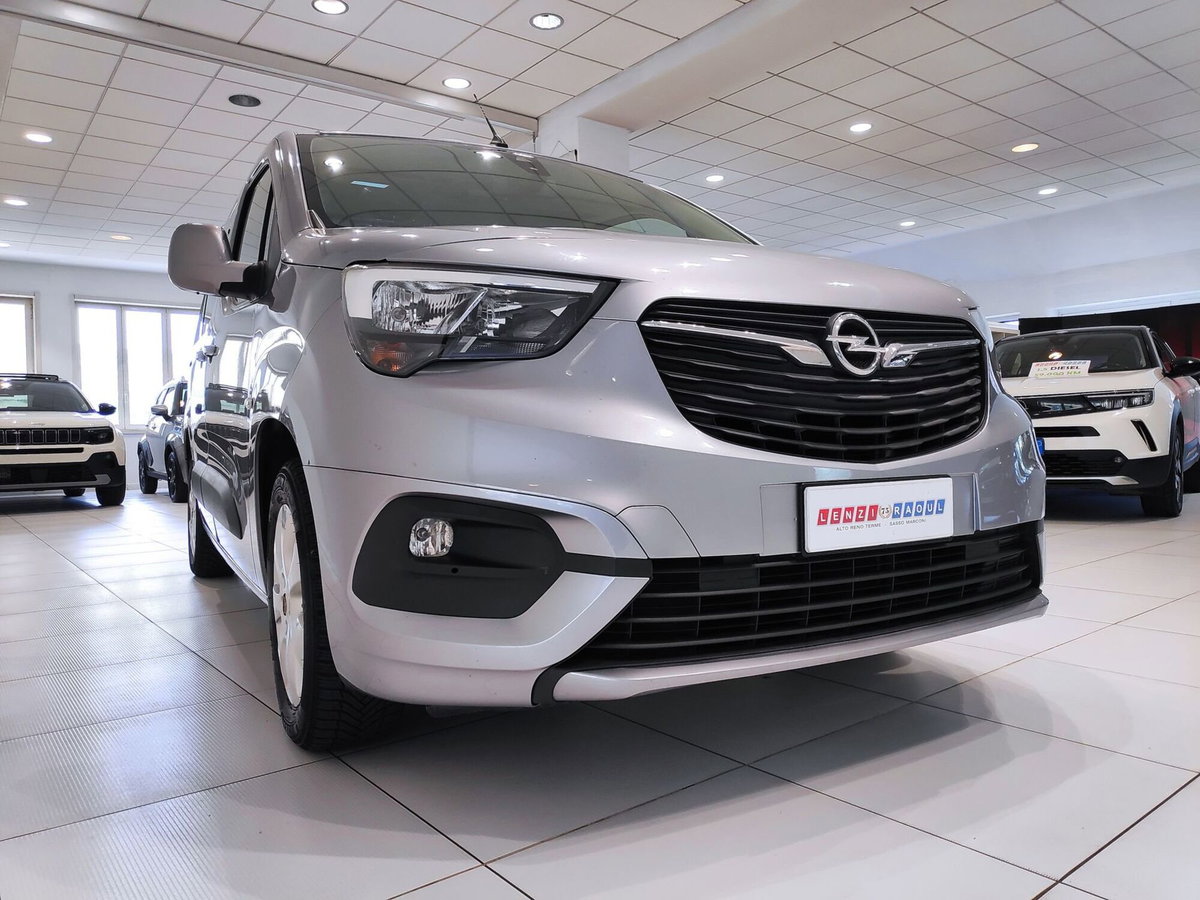 Opel Combo Life 1.5D 100 CV S&S Elegance (13)