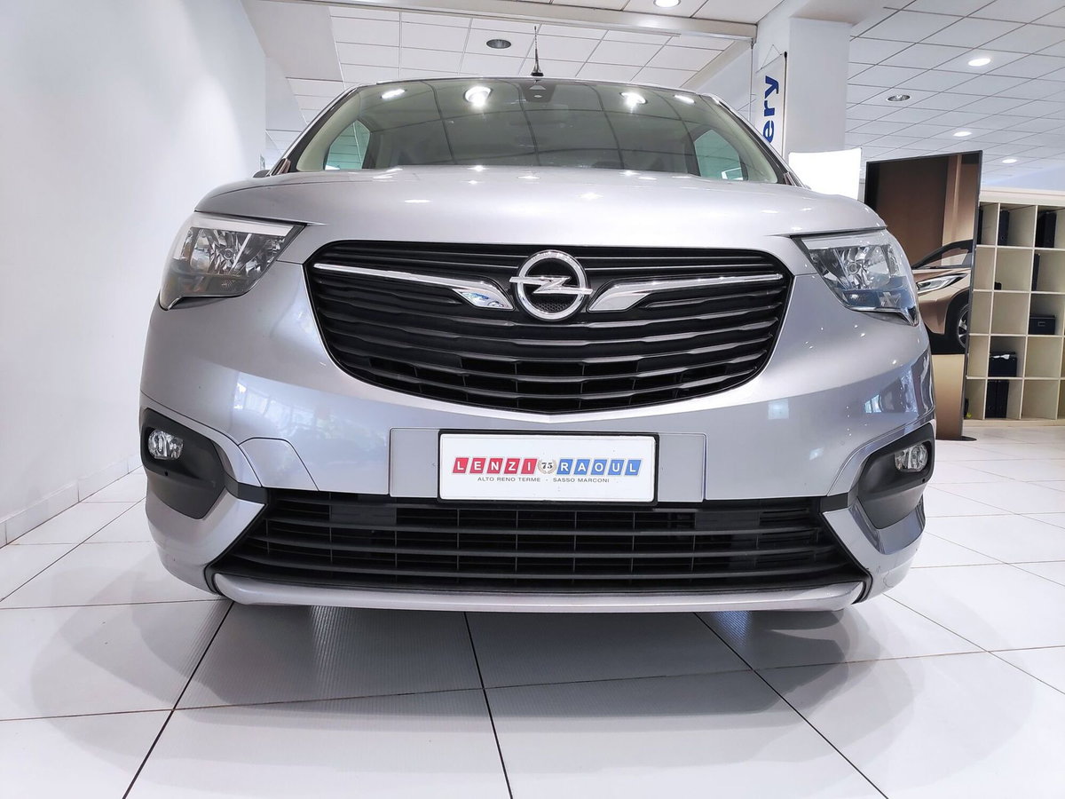 Opel Combo Life 1.5D 100 CV S&S Elegance (14)