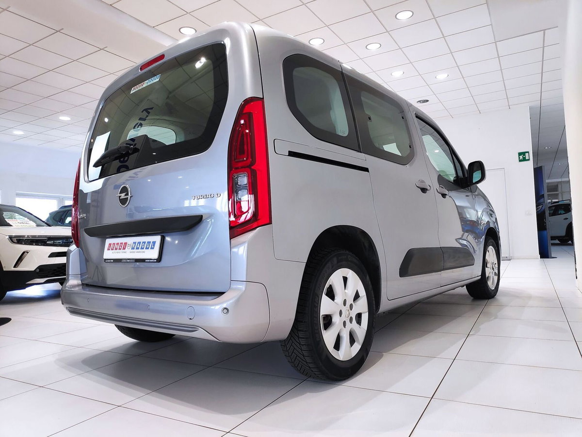 Opel Combo Life 1.5D 100 CV S&S Elegance (19)