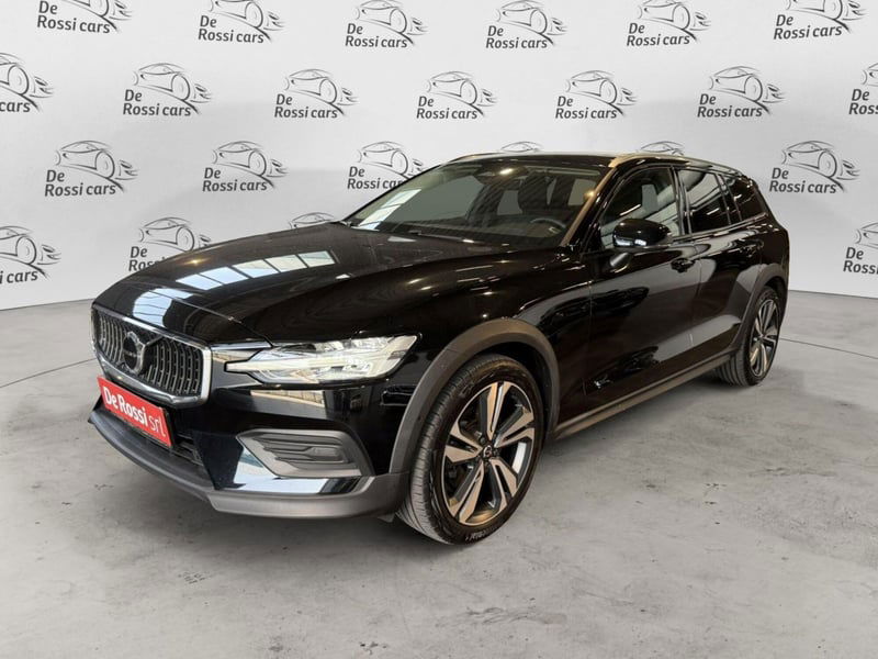 Volvo V60 Cross Country 2.0 b4 Plus awd auto