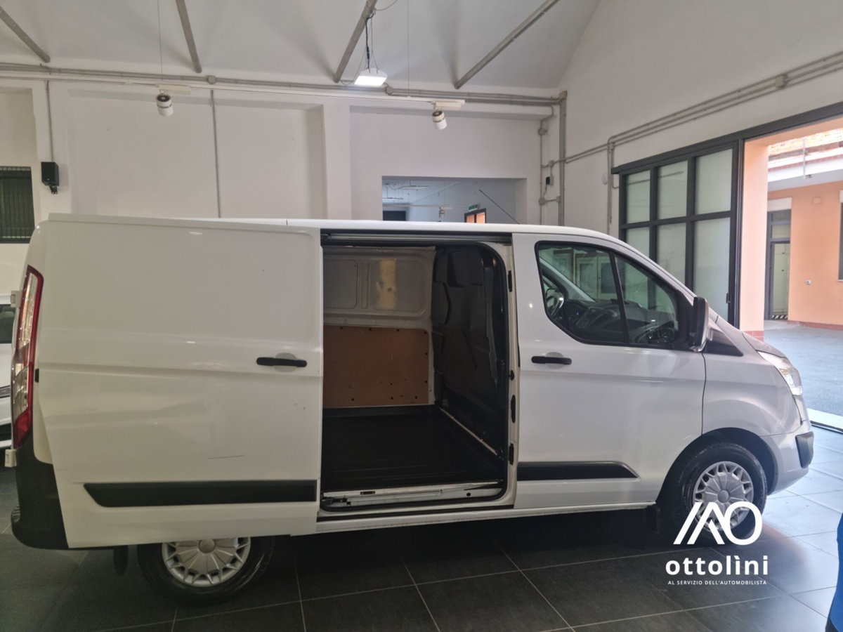 Ford Transit Custom Furgone 270 2.2 TDCi PC Furgone Entry (5)