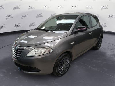 Lancia Ypsilon 1.2 69 CV 5 porte Silver usata
