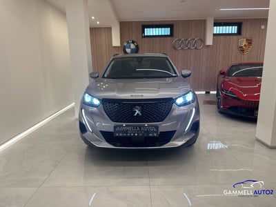 Peugeot 2008 BlueHDi 130 S&S EAT8 Allure Pack usata