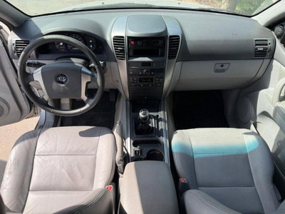 Kia Sorento 2.5 16V CRDI 4WD Active (9)