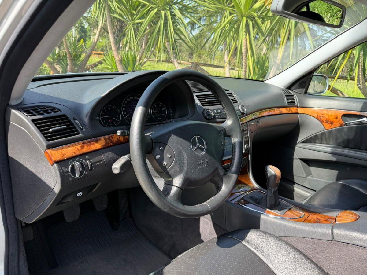 Mercedes-Benz Classe E 270 CDI cat Elegance (12)
