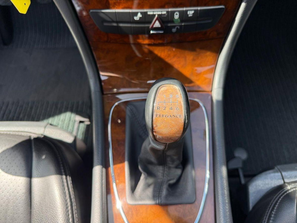 Mercedes-Benz Classe E 270 CDI cat Elegance (18)