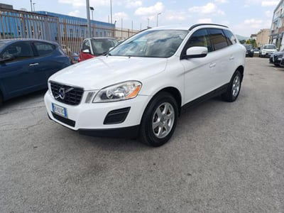 Volvo XC60 D4 163 CV Kinetic usata