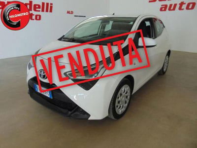 Toyota Aygo 1.0 VVT-i 69 CV 5 porte x-pure usata