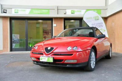 Alfa Romeo Spider 2.0i 16V Twin Spark cat usata