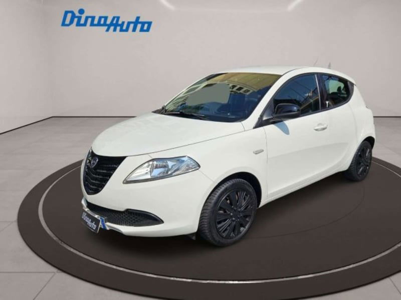 Lancia Ypsilon 1.2 69 CV 5 porte Elefantino