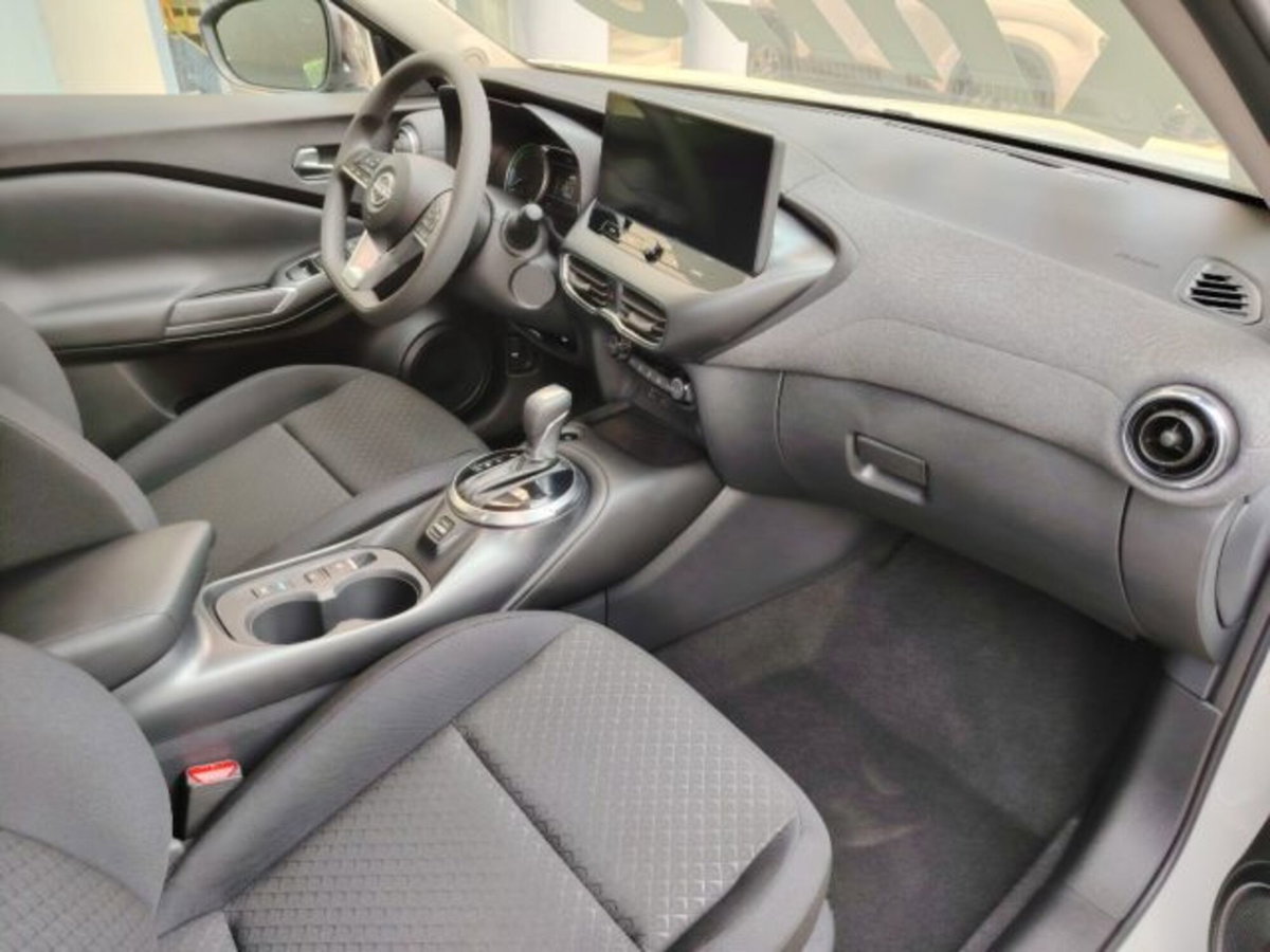 Nissan Juke 1.6 hev Acenta (5)