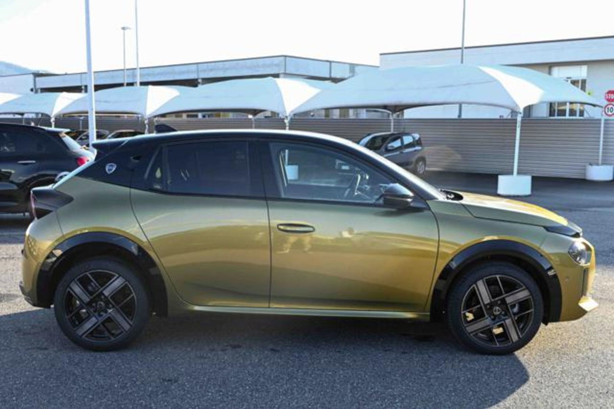 Lancia Ypsilon 1.2 mhev Edizione Limitata Cassina e-dct (4)
