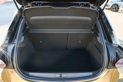 Lancia Ypsilon 1.2 mhev Edizione Limitata Cassina e-dct (9)
