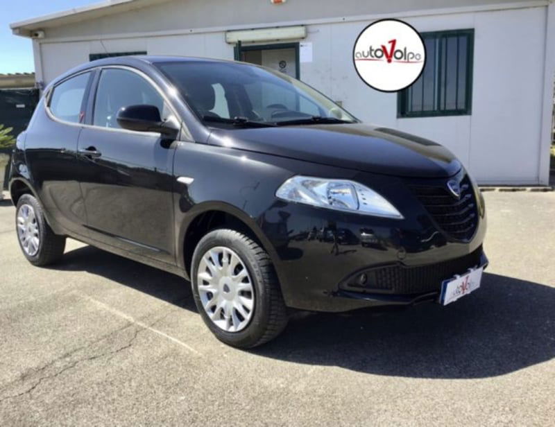 Lancia Ypsilon 0.9 TwinAir 85 CV 5 porte Metano Ecochic Elefantino