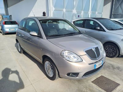 Lancia Ypsilon 1.3 MJT 75 CV New Oro usata