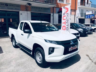 Mitsubishi L200 2.3 D Double Cab 4x4 Hurricane usato