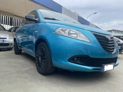 Lancia Ypsilon 1.3 MJT 16V 95 CV 5 porte S&S Silver usata