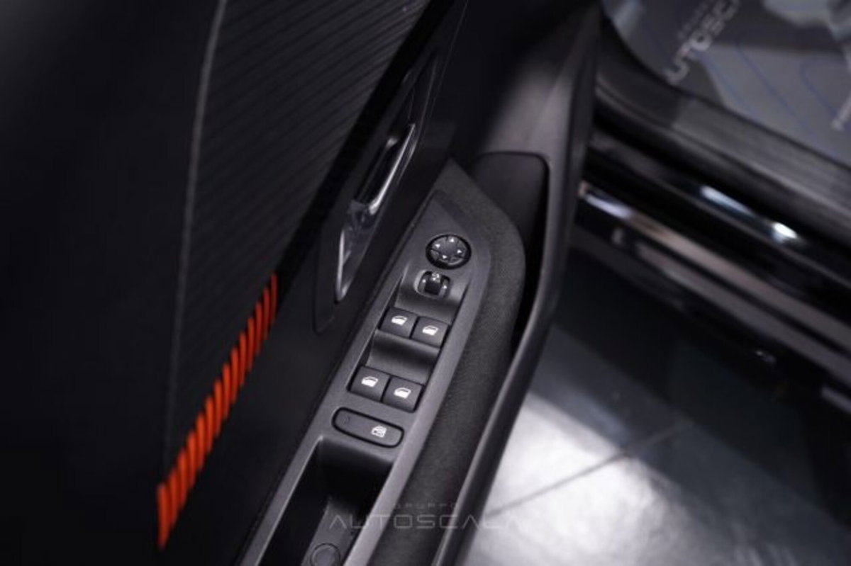 Peugeot 208 BlueHDi 100 Stop&Start 5 porte Active Pack (10)