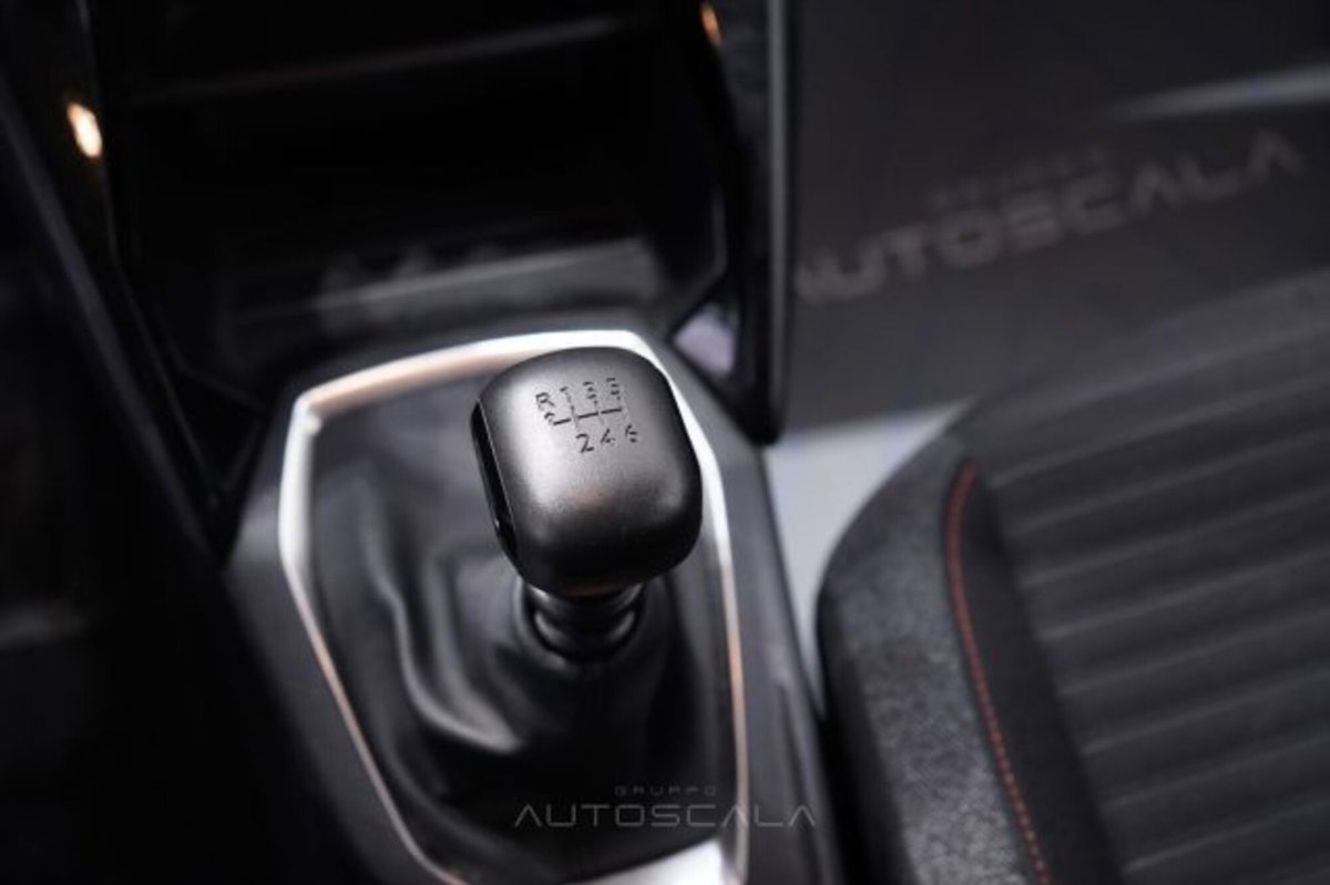 Peugeot 208 BlueHDi 100 Stop&Start 5 porte Active Pack (19)